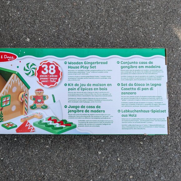 Melissa & Doug Gingerbread House Wooden Playset 38 Pieces Building Christmas NEW - Picture 7 of 15
